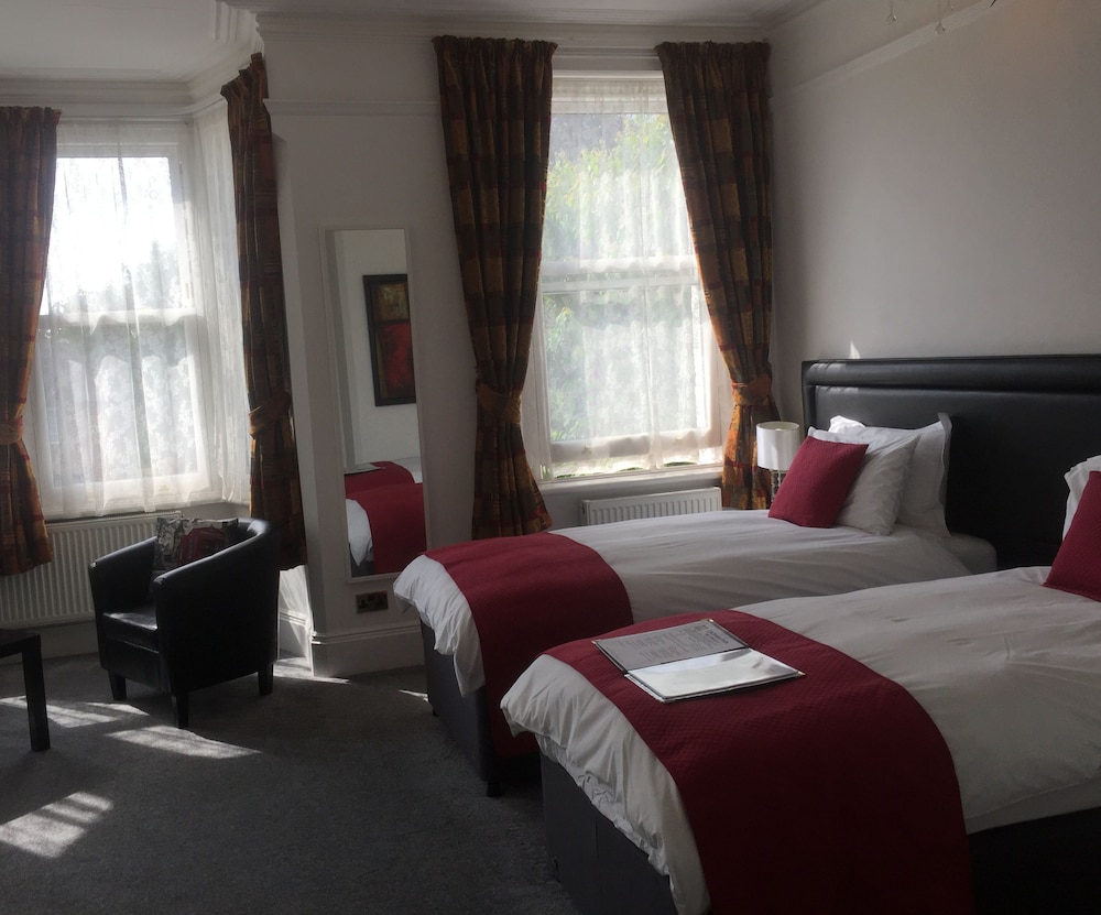 Croham Park Bed &amp; Breakfast 4/22