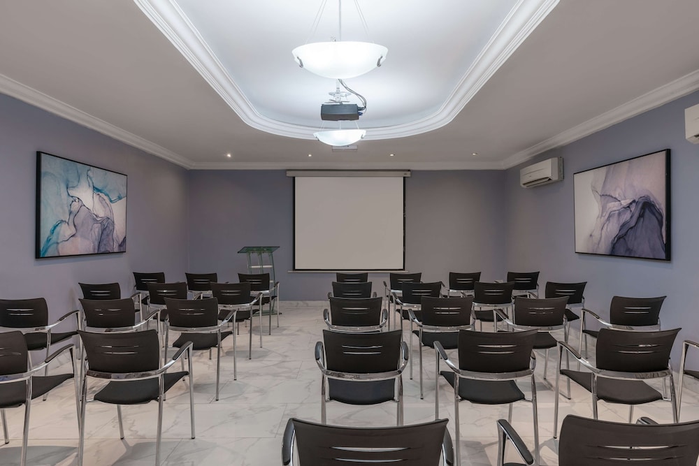 Park Inn By Radisson Serviced Apartments Lagos Victoria Island 62/70