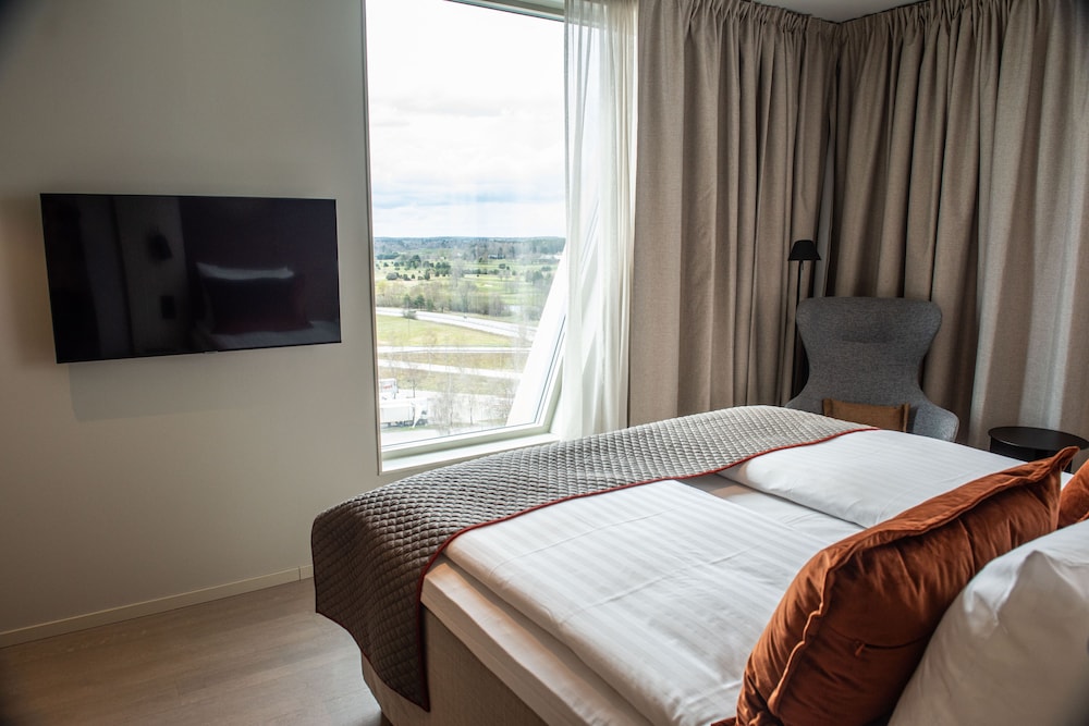 SUITE, DOUBLE BED, SOFA