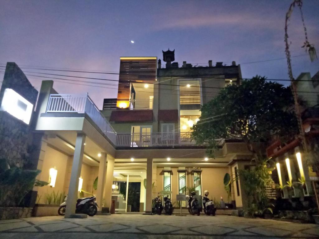 KABANA HOTEL 4/29