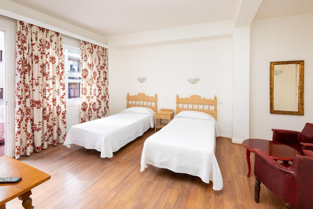 Maga Hotel 38/50