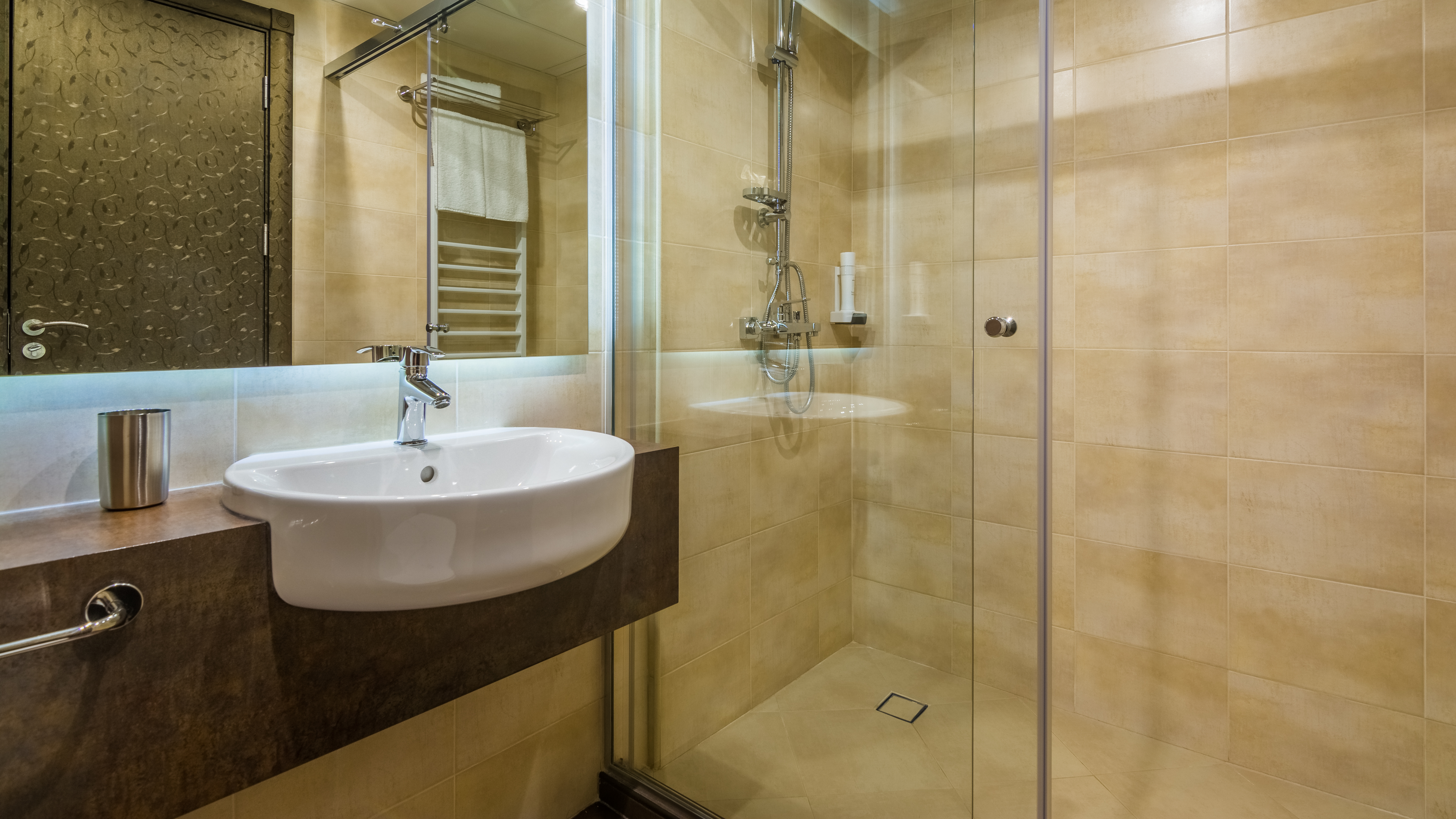 Best Boutique Hotel 48/50