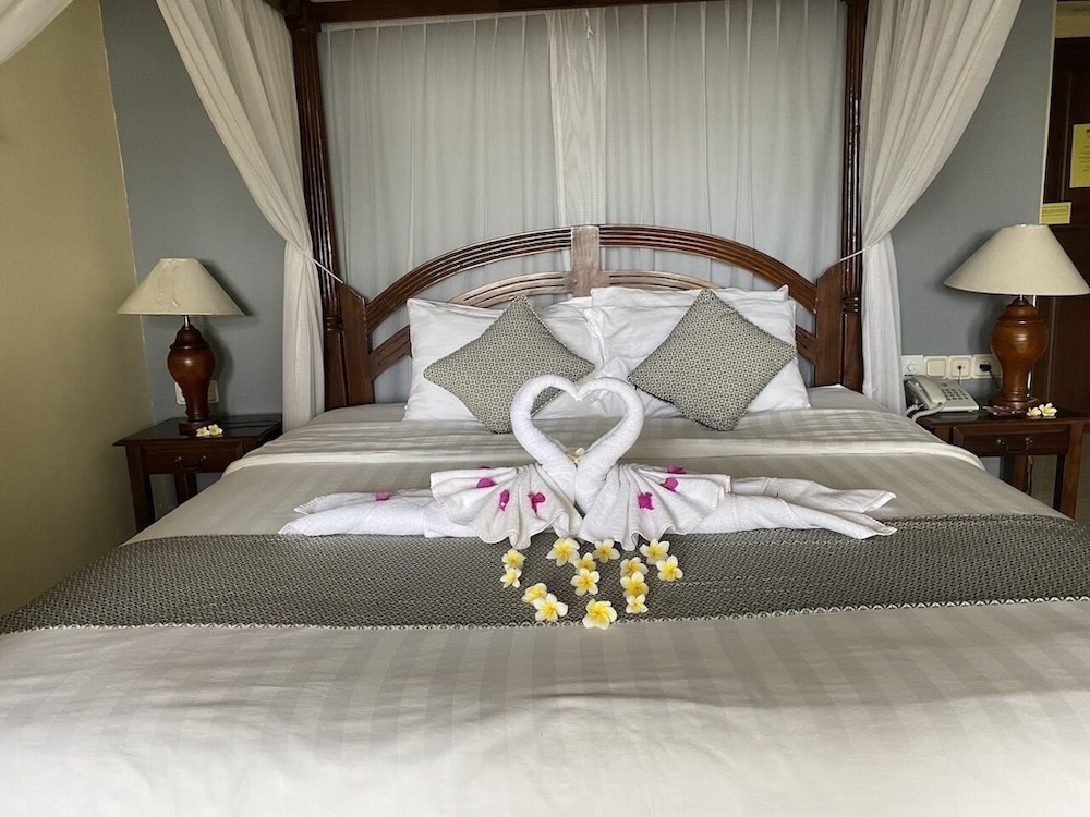 Puri Wirata Dive Resort And Spa 8/46
