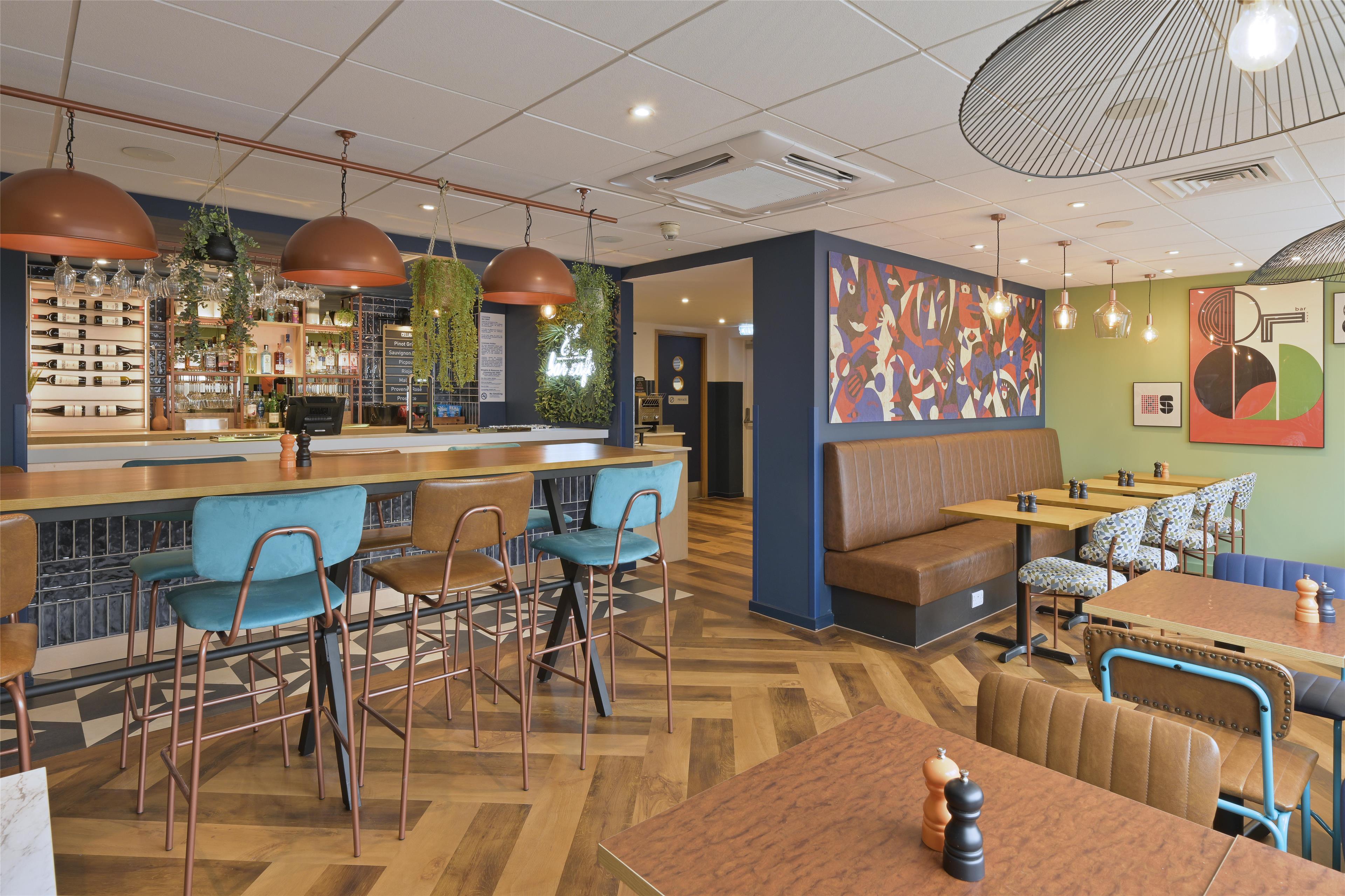 Travelodge Caterham Whyteleafe 15/24