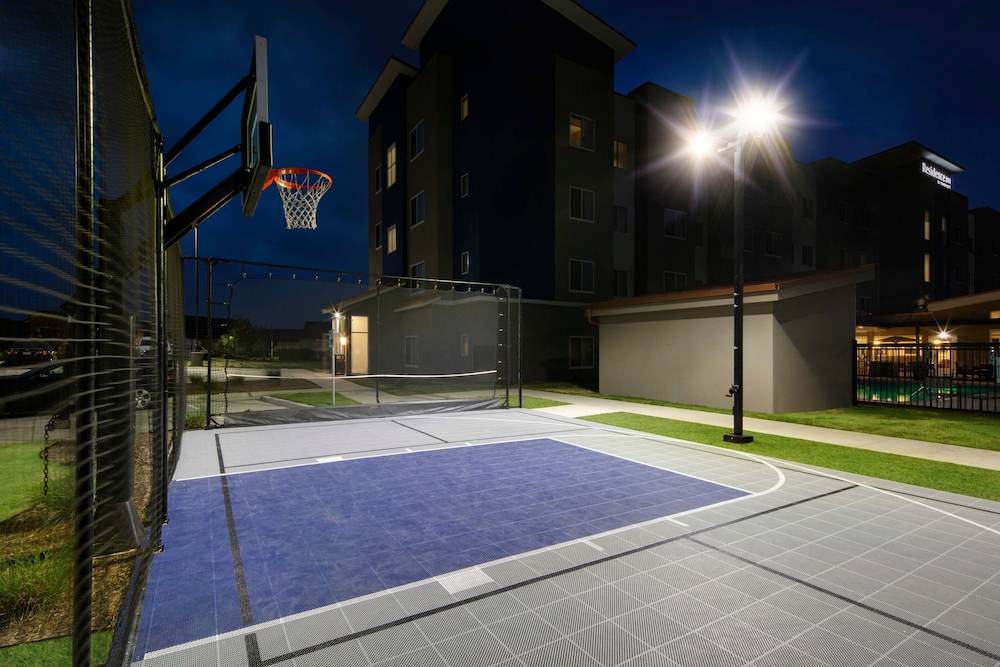 Residence Inn by Marriott Waco South 17/50