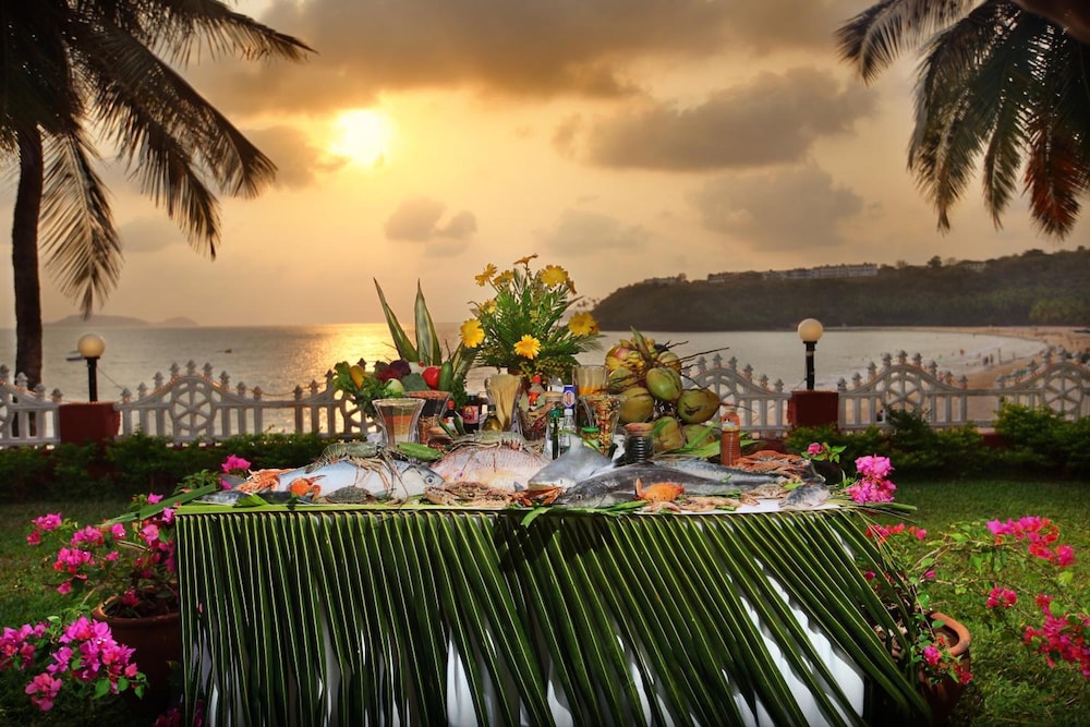 BOGMALLO BEACH RESORT 42/50