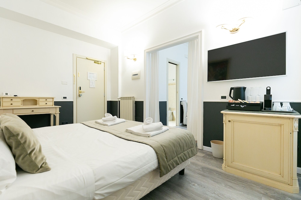 Hotel Capitolium Town House Suite 17/55