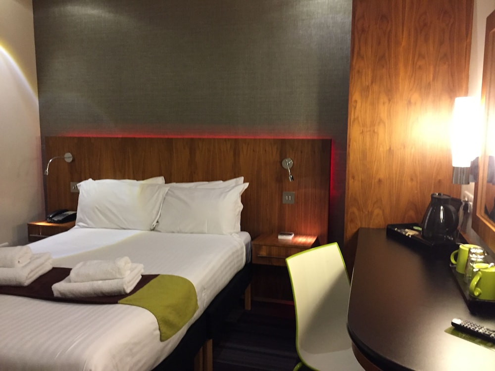The Place Hotel 29/69