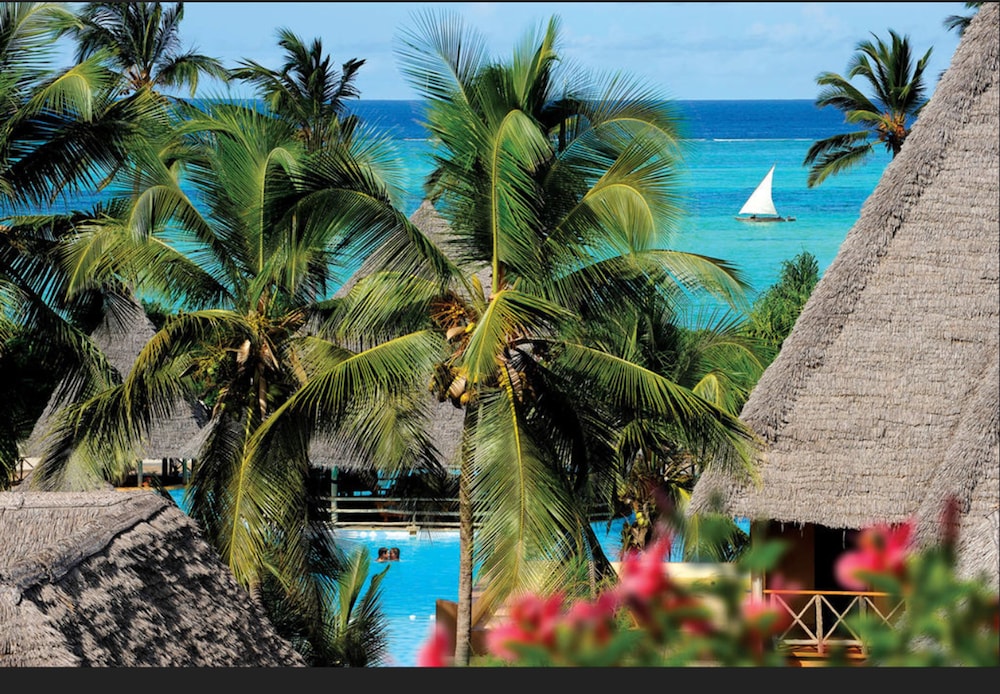 Neptune Beach Resort All Inclusive 30/32