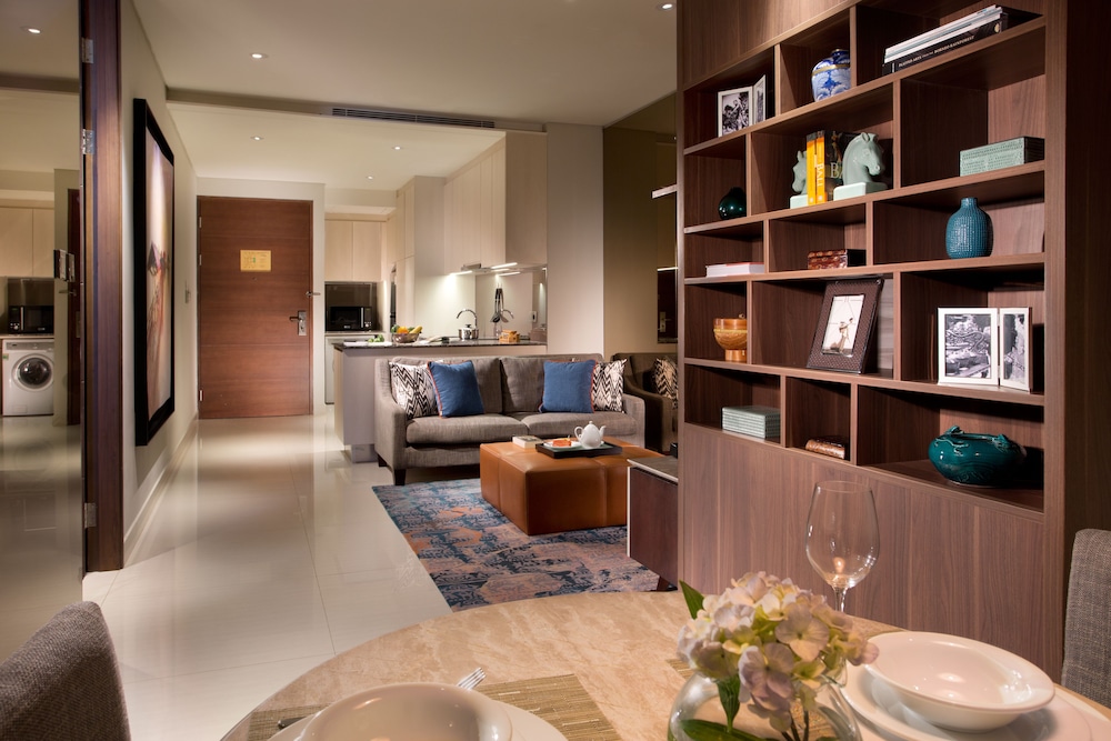 ASCOTT WATERPLACE SURABAYA 38/74