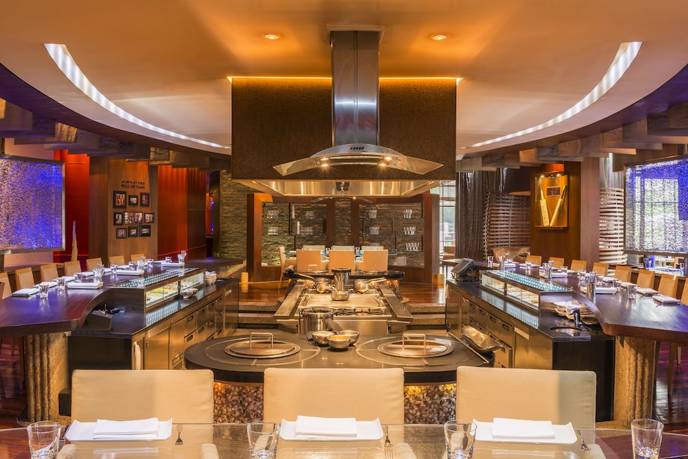restaurant cafeteria