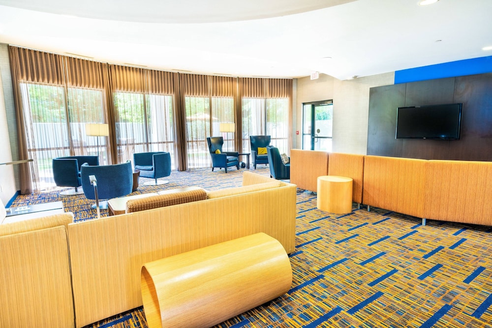 Courtyard by Marriott Kingston 43/50