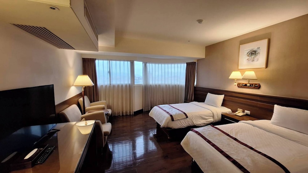 Cheng Pao Hotel 32/64