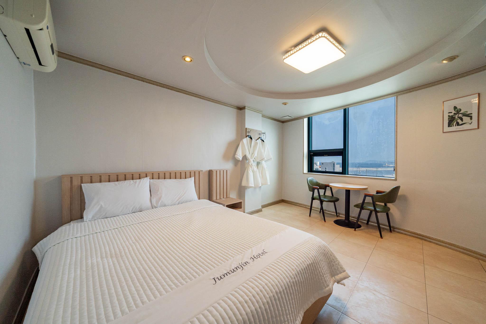Jumunjin Hotel 14/26
