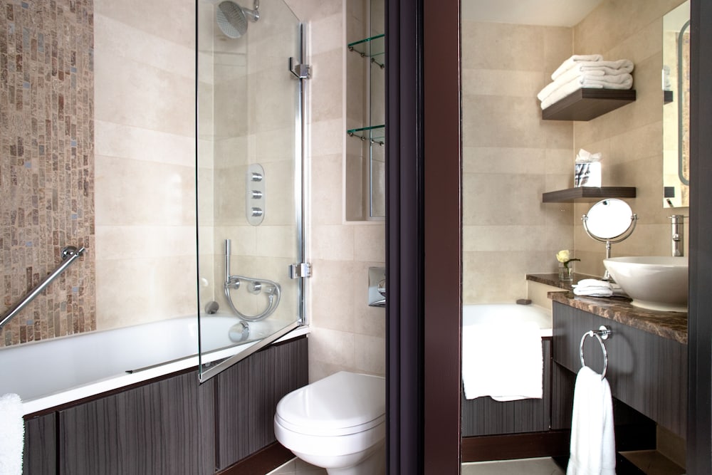 The Lowndes London – A Jumeirah Partner Hotel 10/46
