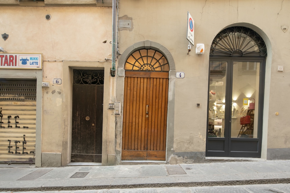 Romantic Pitti 1/11