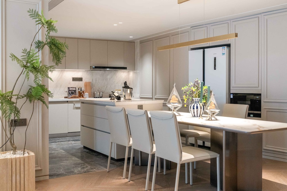 CM Plus Service Apartment Shenzhen Taige 32/48