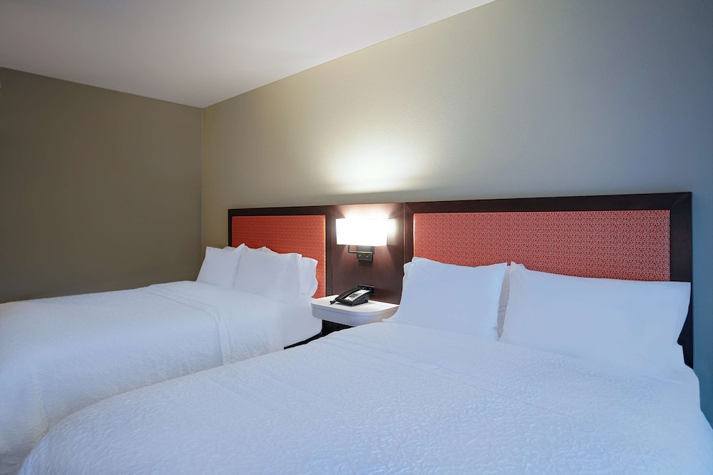 Hampton Inn Colorado Springs I-25 Central 14/35