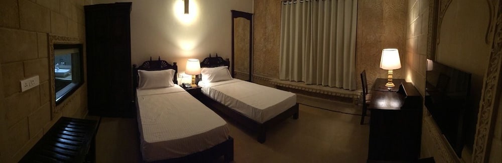 Golden Haveli 32/54