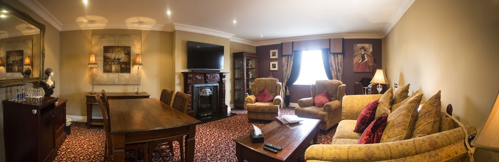 Canal Court Hotel 34/50