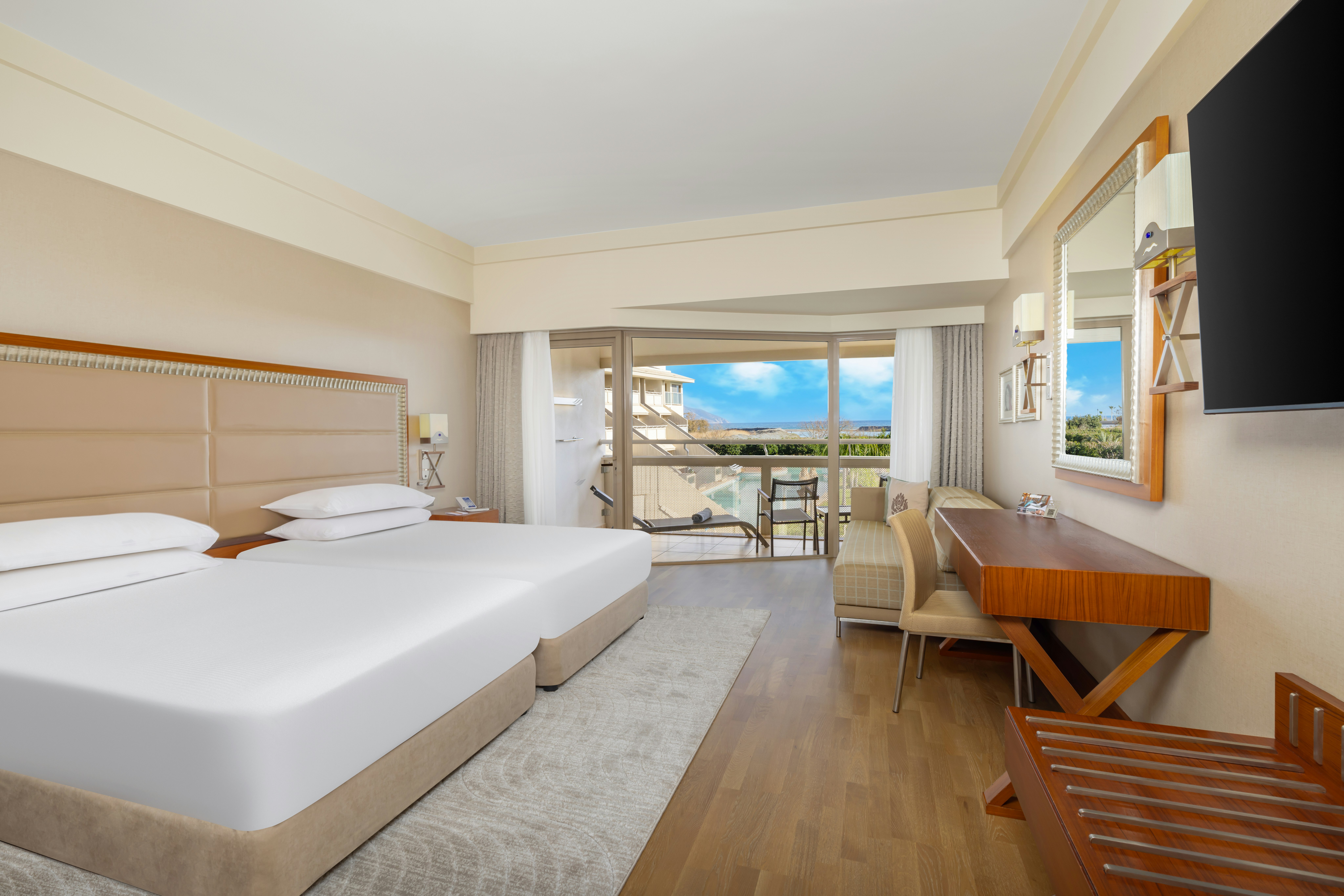Guest Room, Twin Beds, Pool Access