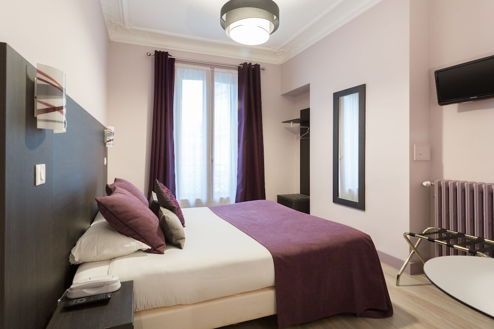 HOTEL D'ARGENSON 41/75