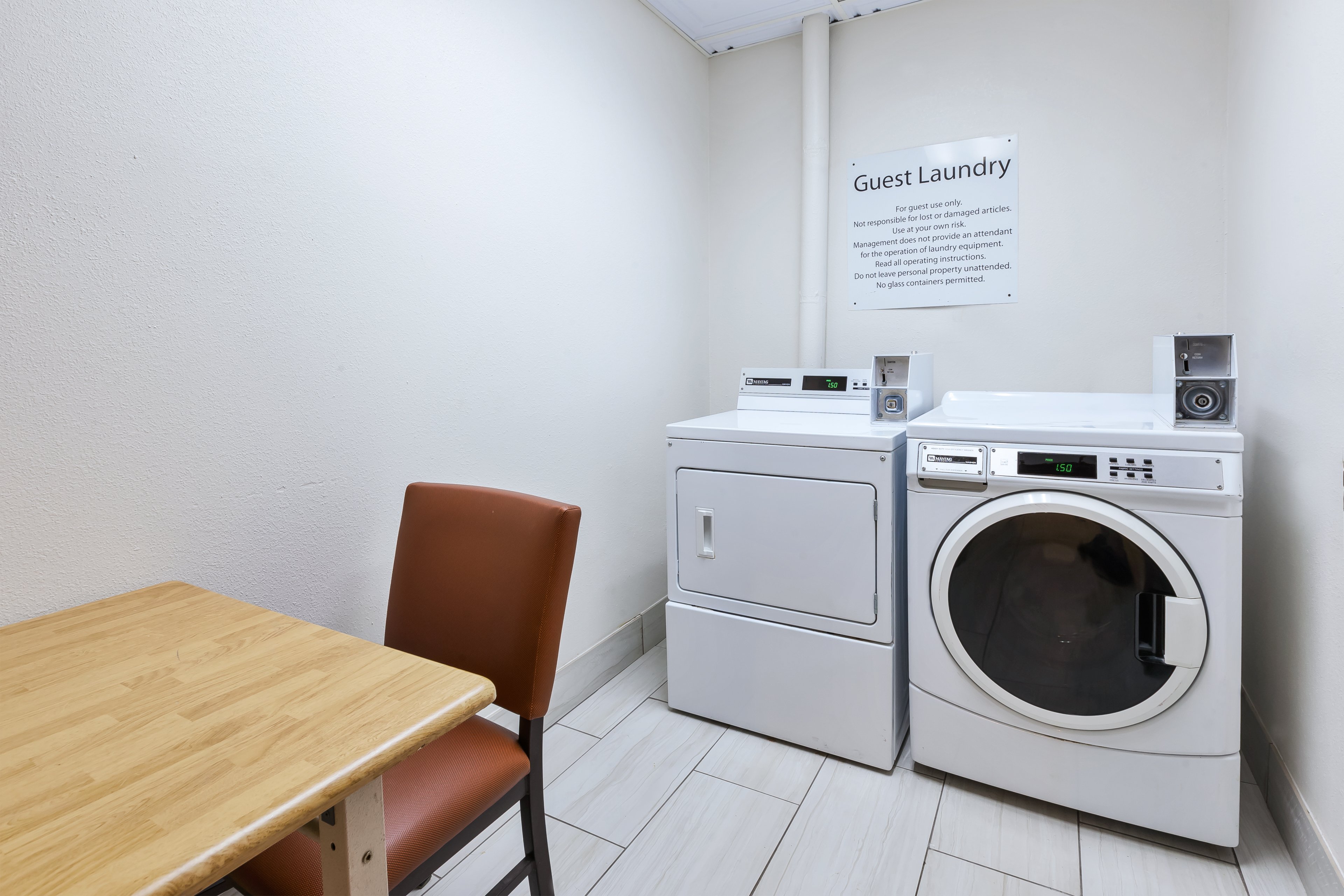 HOLIDAY INN EXPRESS HOTEL AND SUITES THREE RIVERS — 8