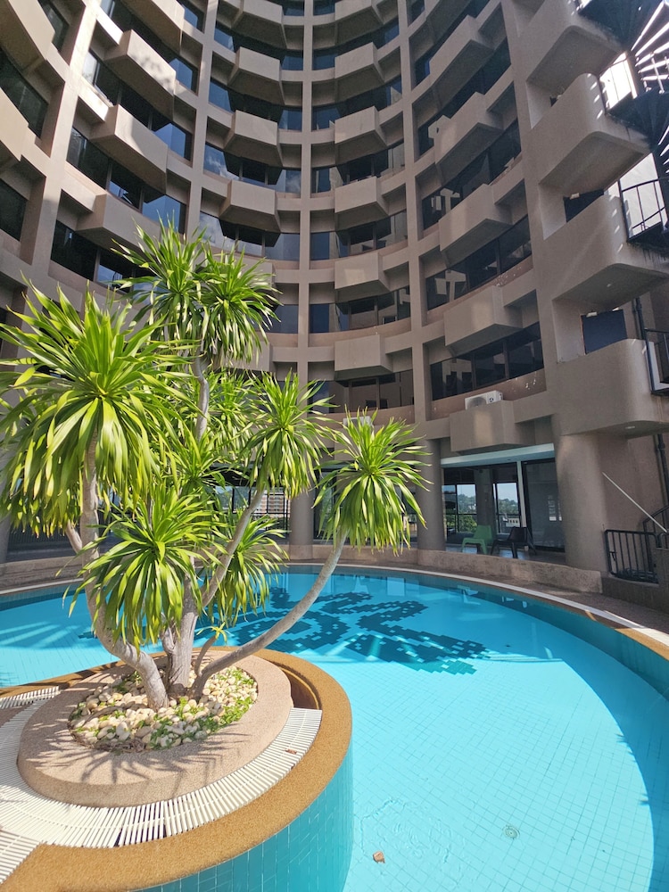 I Pavilion Hotel Phuket 28/33