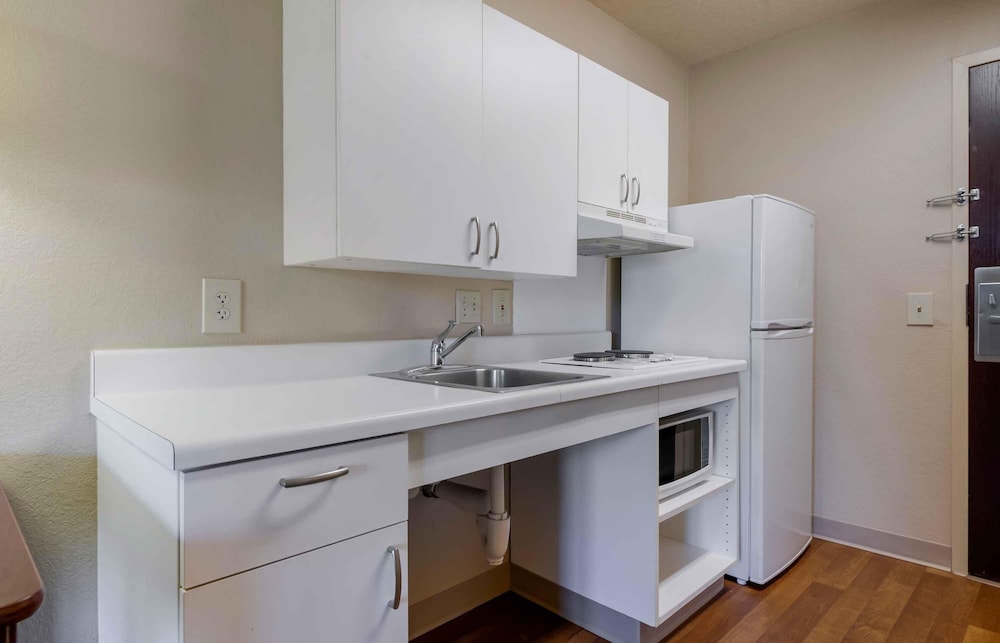 Extended Stay America Suites Orlando Lake Mary 1036 Greenwoo 51/53