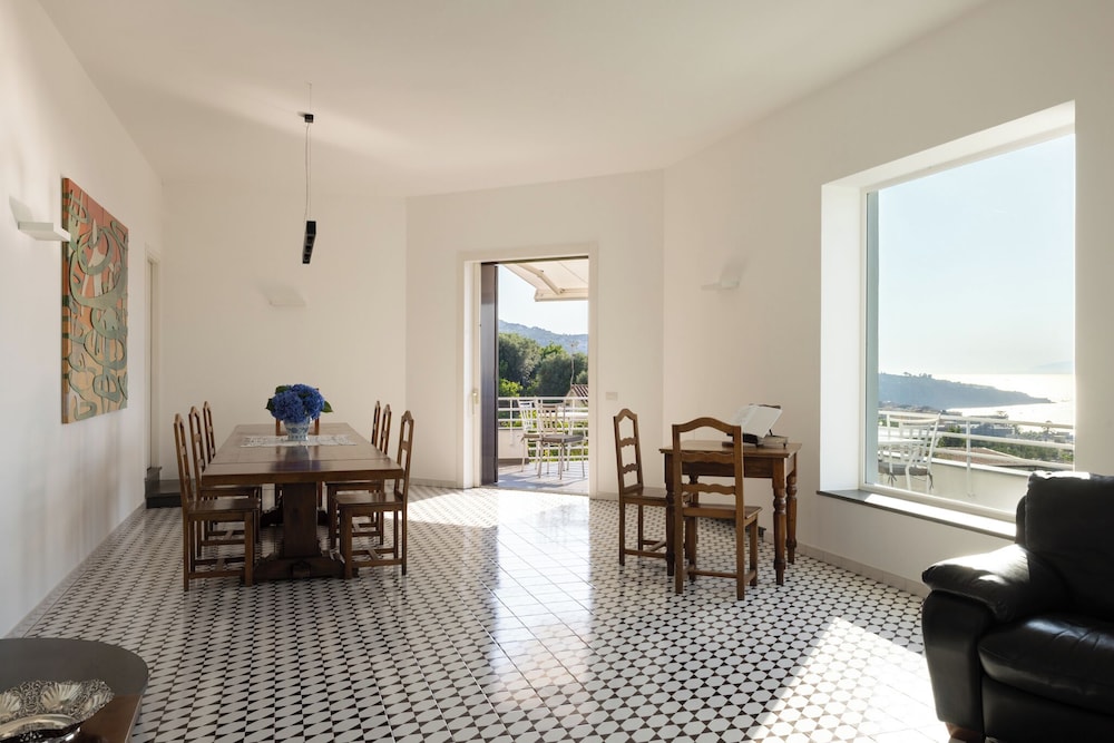 Villa Oriana Relais 44/62