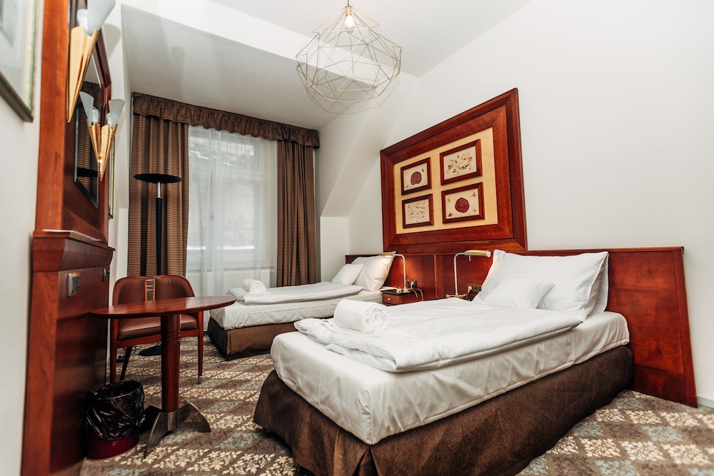 Hotel La Bohemia 16/45