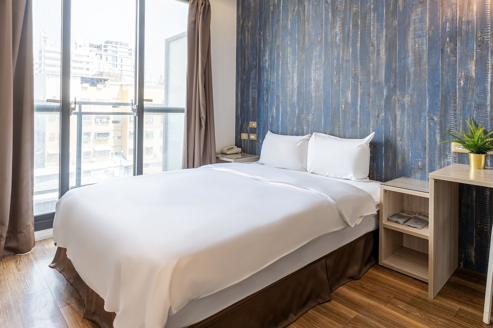 CHECK inn Express Taichung Fuxing Hall 2 28/42
