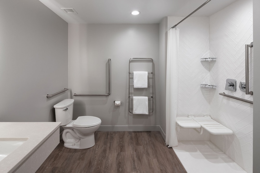 TownePlace Suites by Marriott West Kelowna 35/35