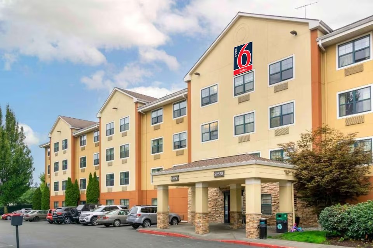 Motel6 Seattle Kent, WA 21/22
