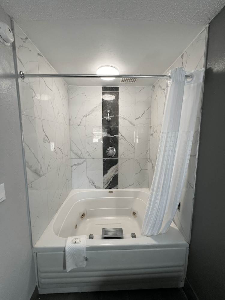 Quality Inn Kinder, LA 30/30