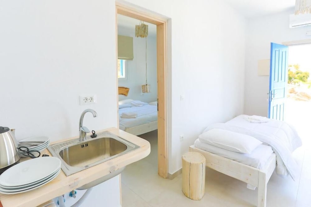 LUXURY, APARTMENT