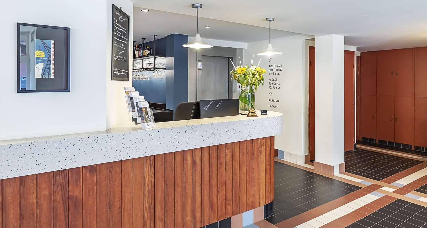 Lobby at Best Western Plus Hotel Cargo, DUNKIRK