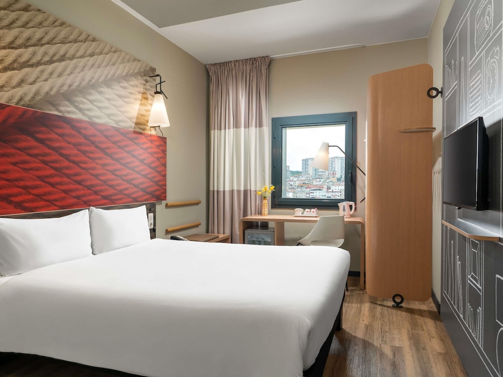 IBIS ISTANBUL TUZLA HOTEL 12/48