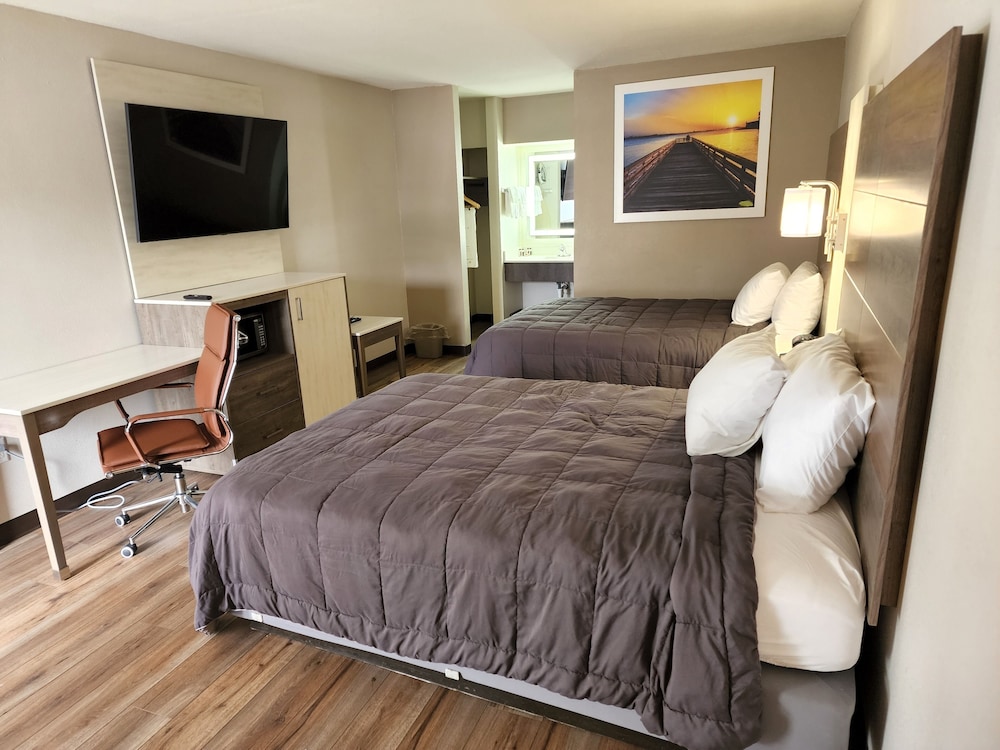 Days Inn by Wyndham Clemson 13/36