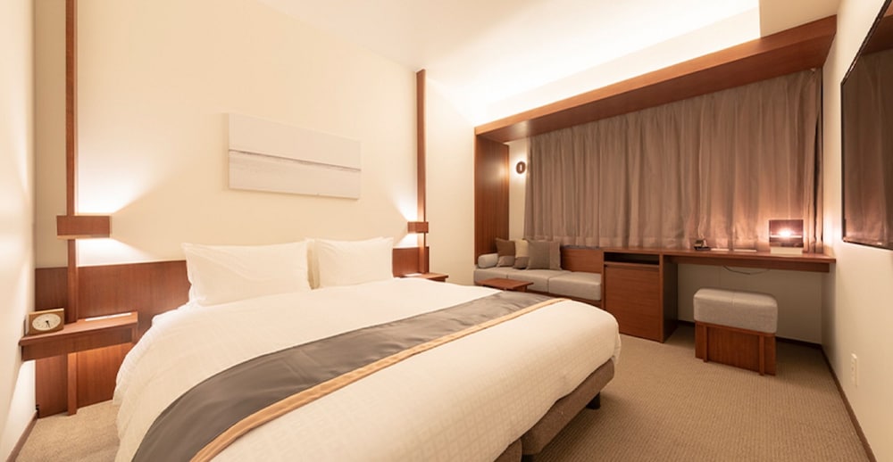 MODERATE DOUBLE ROOM
