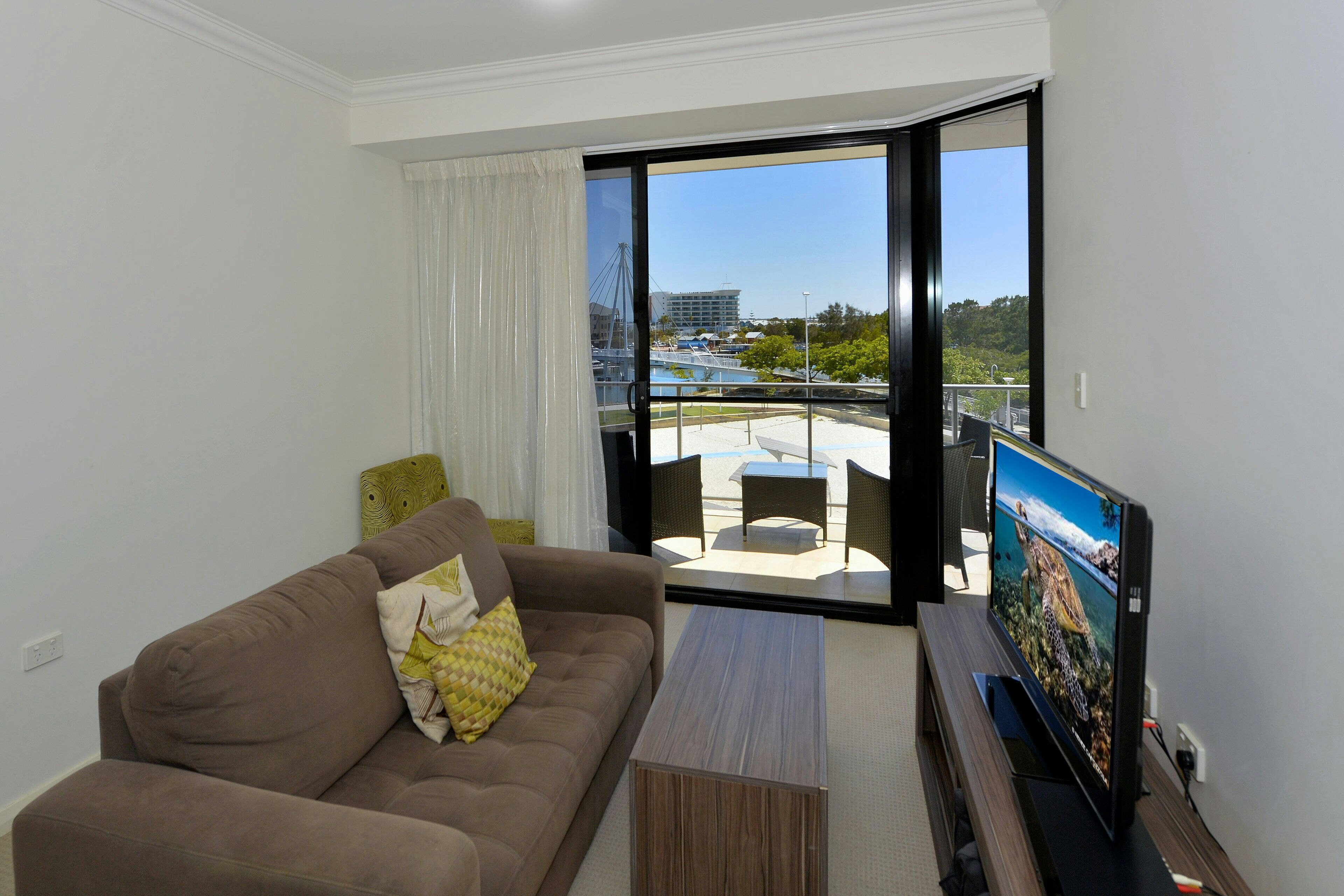 Dolphin Quay Apartments 49/71
