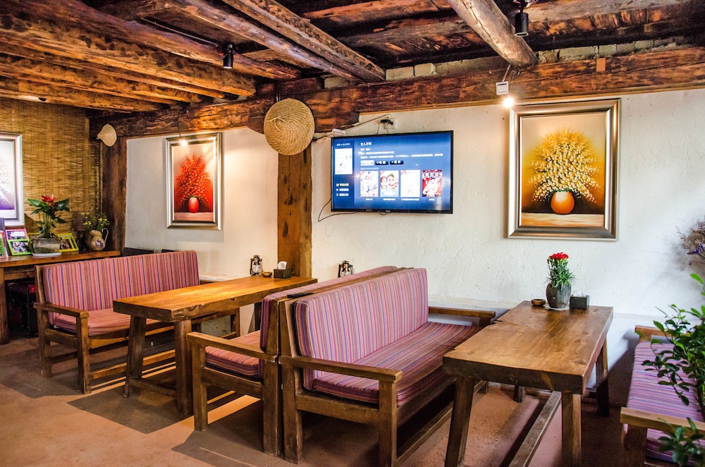 E-Outfitting Boutique Hotel Shangri-La 52/66