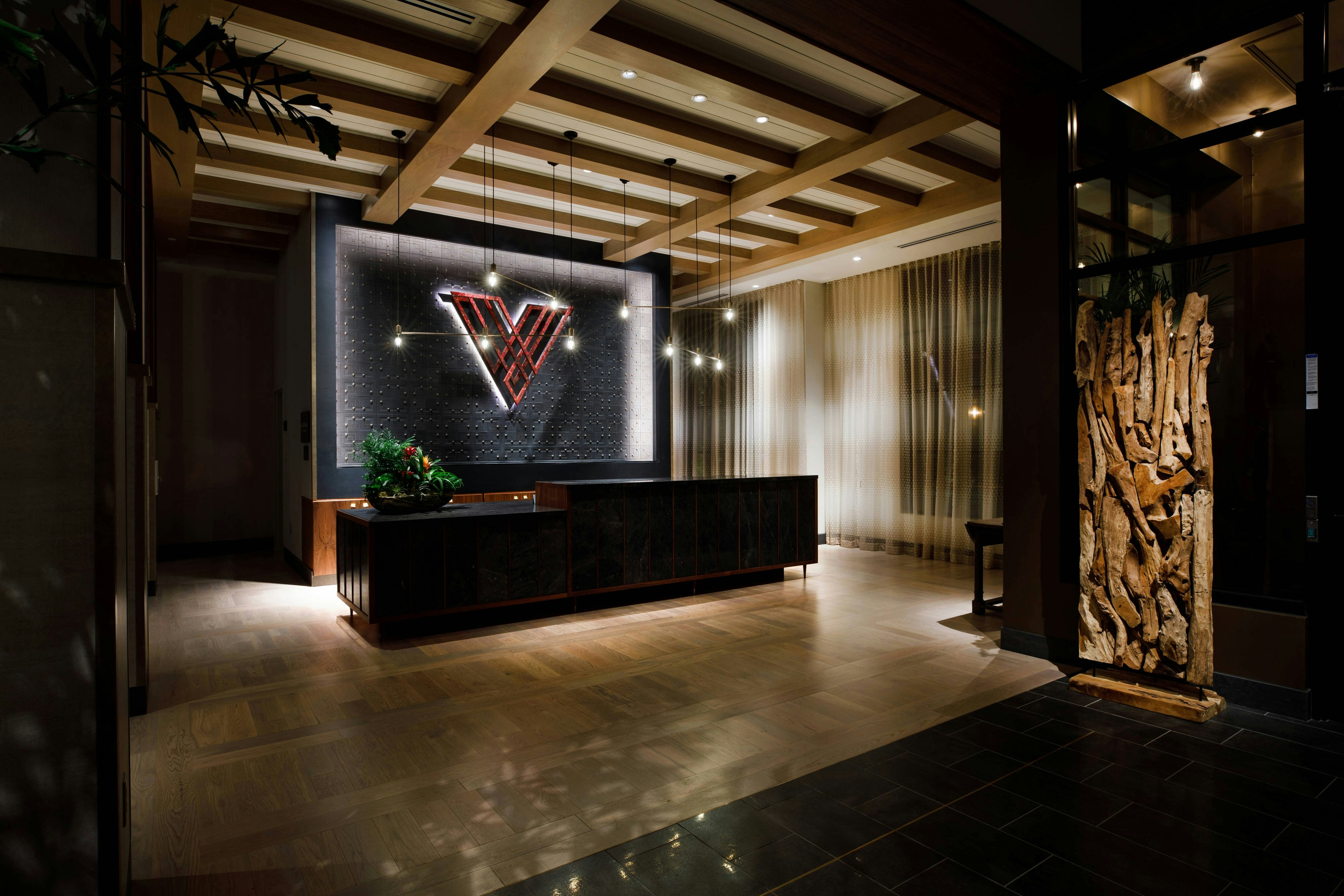 Hotel Vin Autograph Collection 8/52