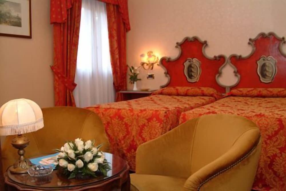 Antico Hotel Panada 33/35