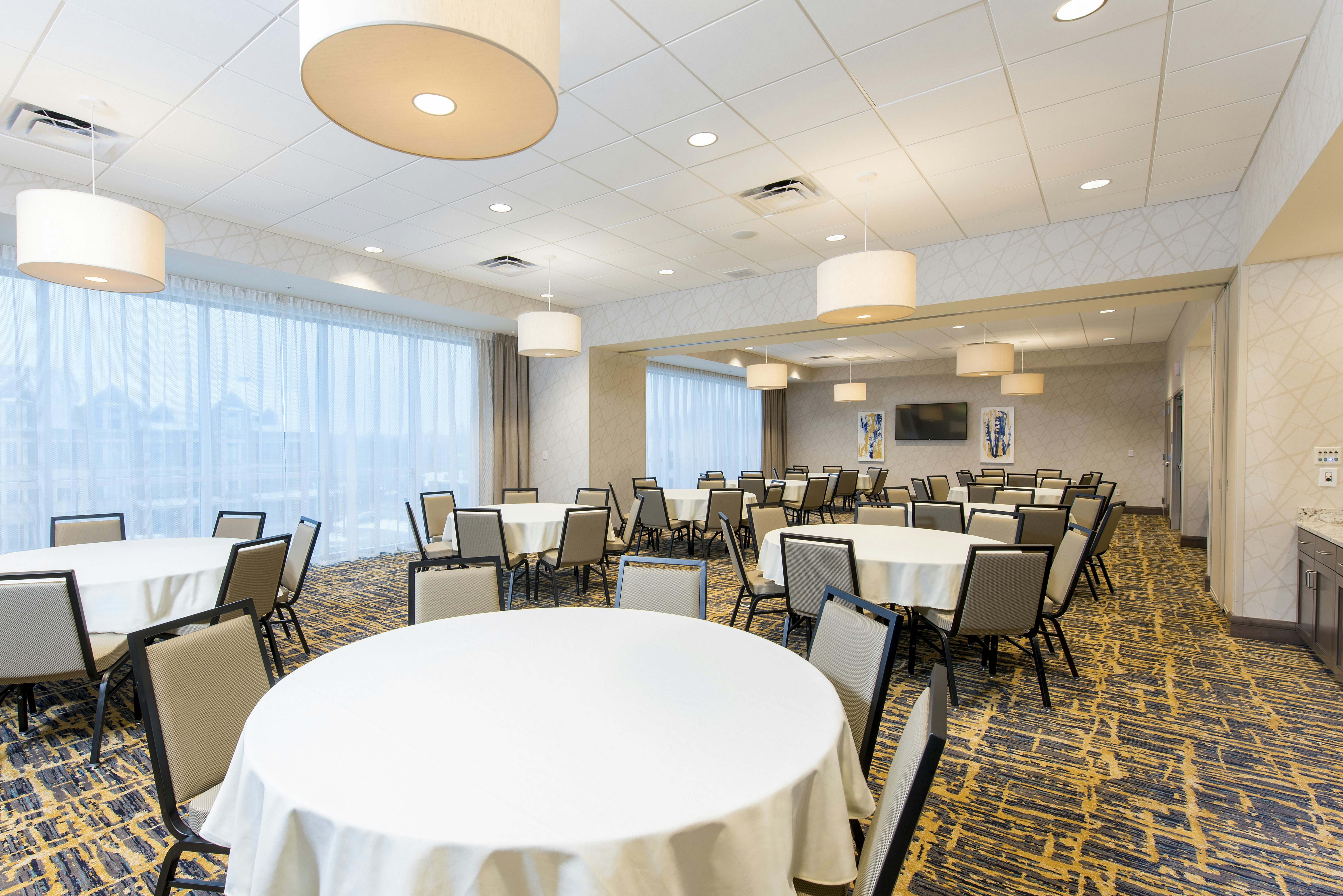 Hampton Inn and Suites Grand Rapids Downtown 46/61