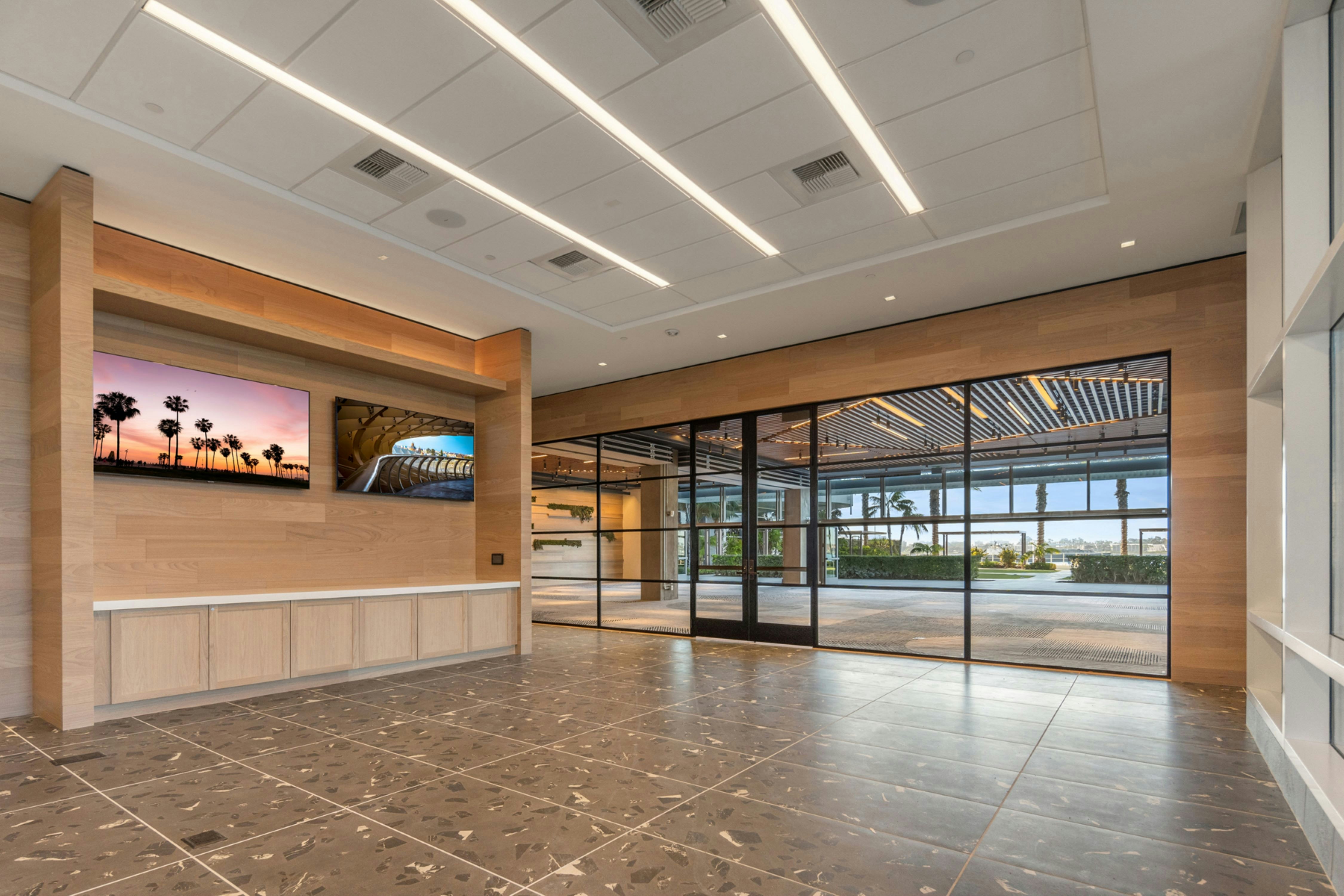 Hilton San Diego Bayfront 12/70