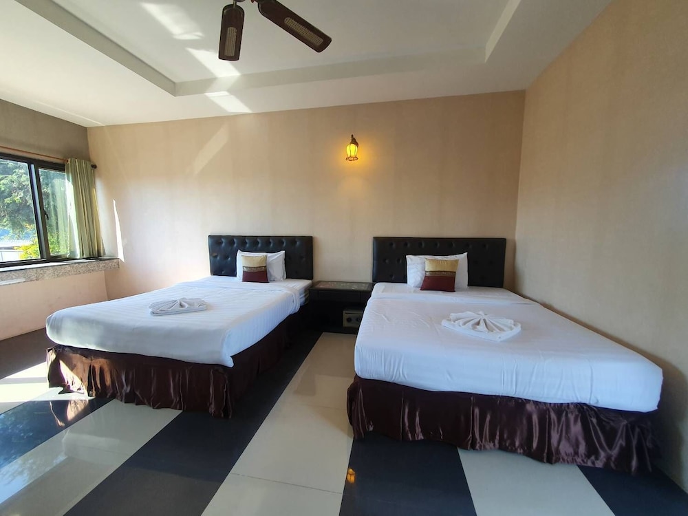 Dream Park Resort 54/75