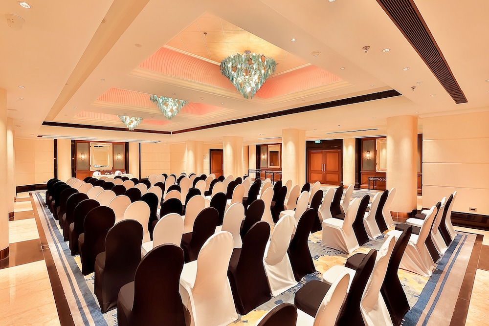 Welcomhotel By Itc Hotels Devee Grand Bay 48/71