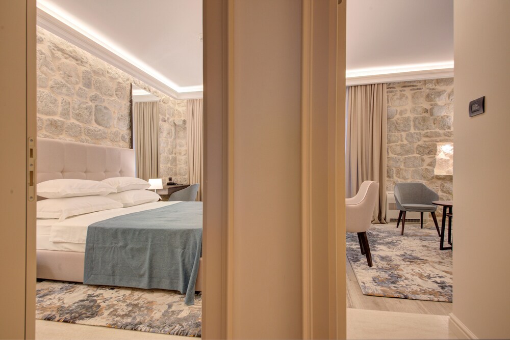 Heritage Hotel Leon Coronato 42/44