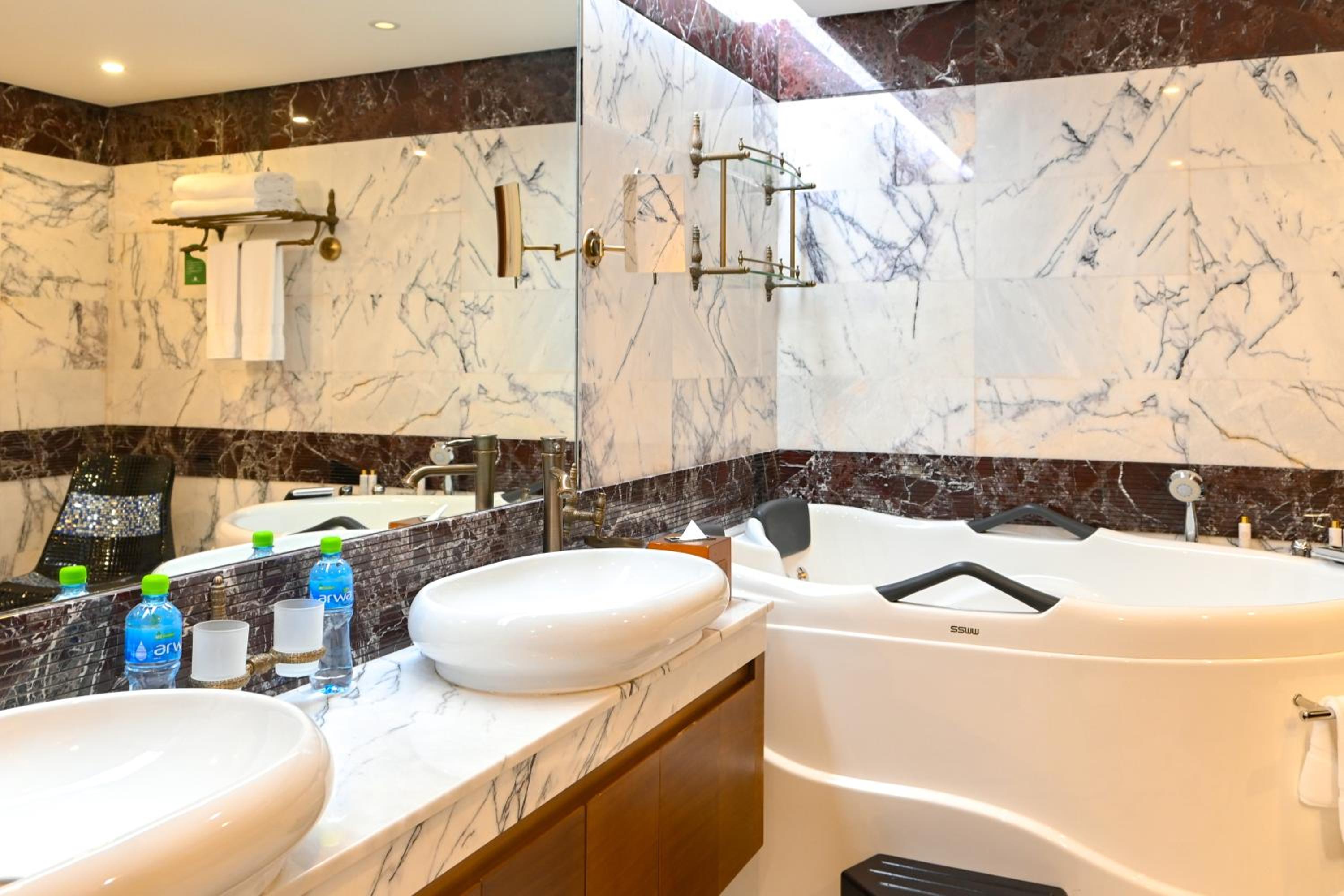 Two Suites, Villa، Palavra Resort 4/6